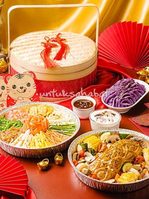 Bundling Salmon Wellington Hampers With Yu Sheng Salad