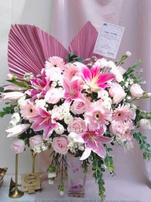 Charlotte Vase Flowers