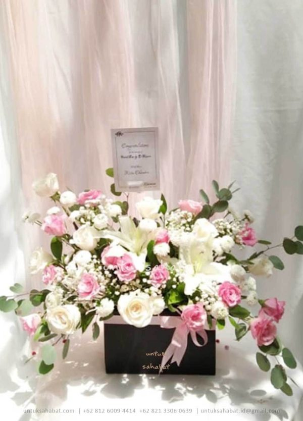 Elizabeth Flower Box