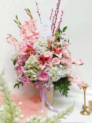 Isabella Vase Flowers