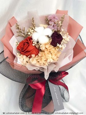 Small Red Dried Bouquet