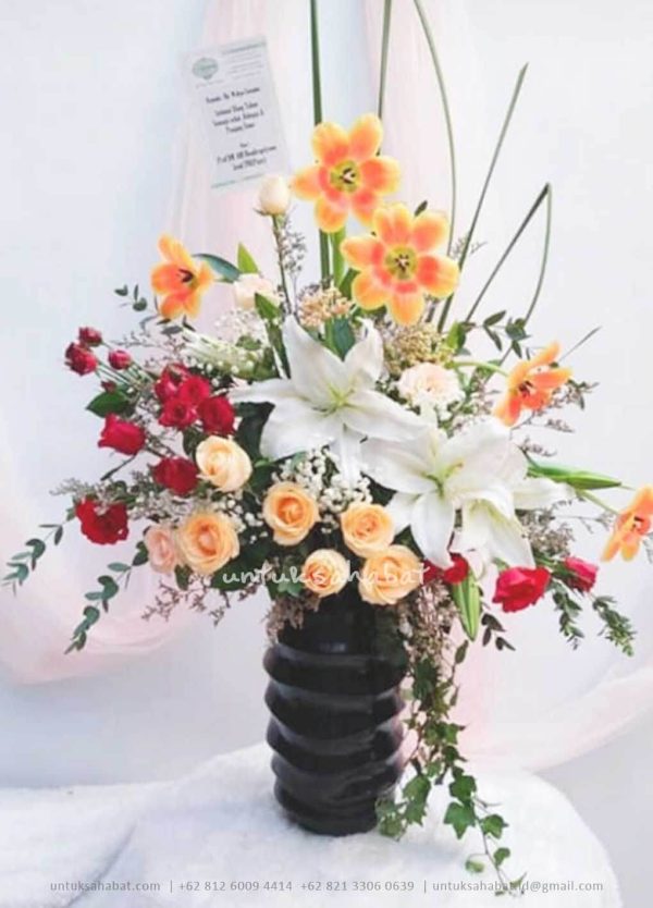 Sophia Vase Flowers
