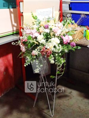 Standing Flower Pasuruan 01