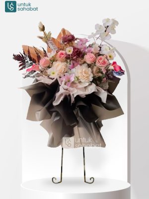 Standing Wonosobo 01